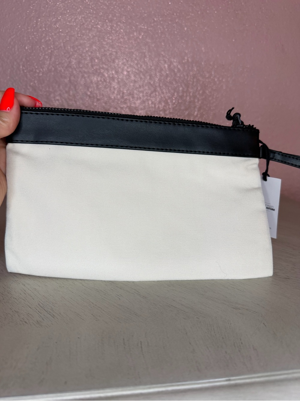 NWT YSL Beaute make up bag. - Picture 2 of 3